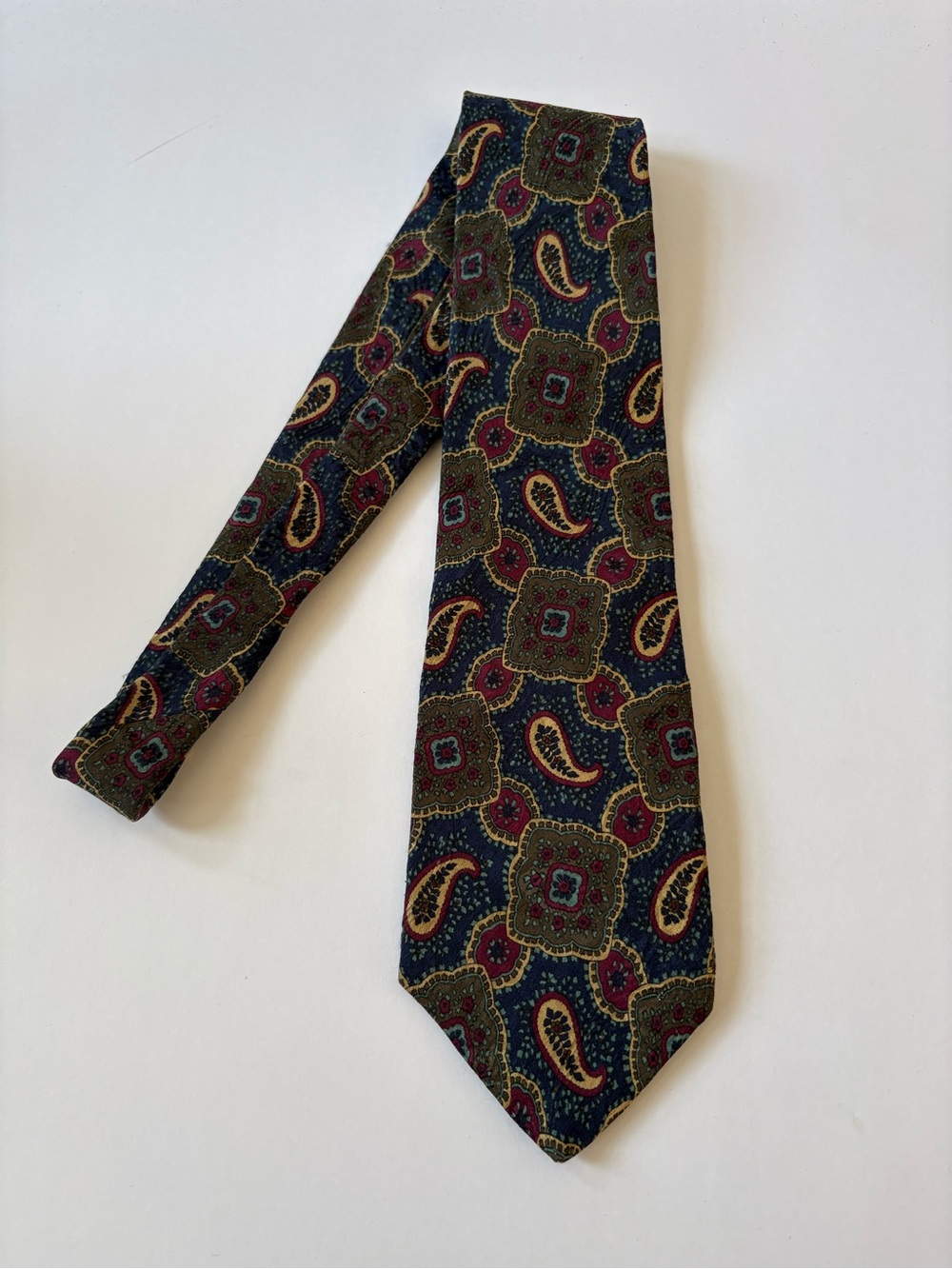 VNTG Liberty Of London Blue Green Tie 100% Silk USA Paisley Medallion Career - Picture 1 of 7